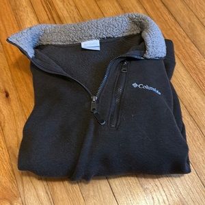 Medium Columbia sweater